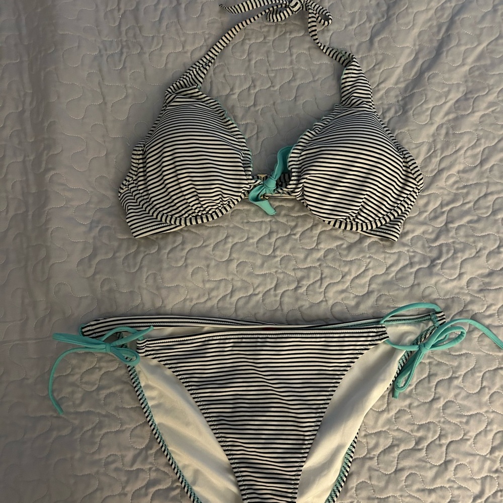 Victoria Secret Striped Bikini Set with Teal Accents Top is 36 C Bottoms are LG